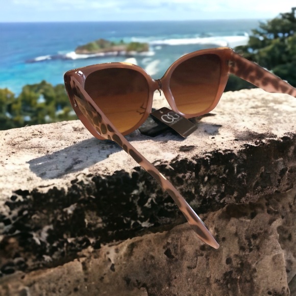 Cogni-Wear Sunglasses NWT Cat Eye Leopard UV400 - Picture 3 of 3